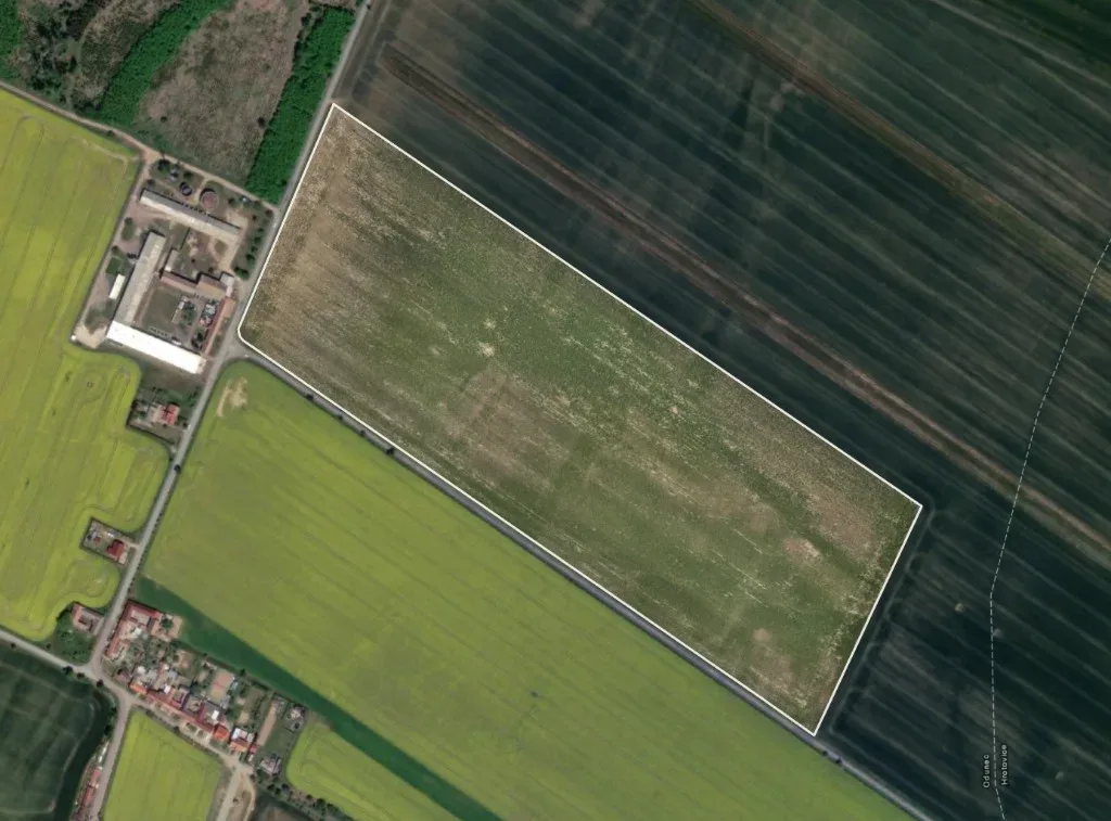 Natural snímek pozemku z dronu
