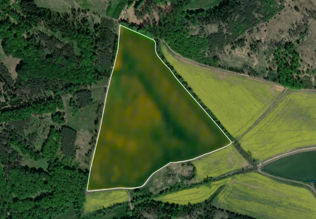 Satelitní snímek pozemku z 24. 5. 2026